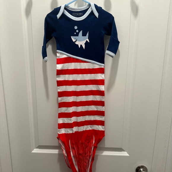 Izzy & Owie One-Piece Bunting Knotted Gown - Shark - Picture 2 of 8